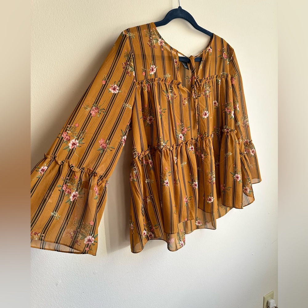 Floral long sleeve blouse